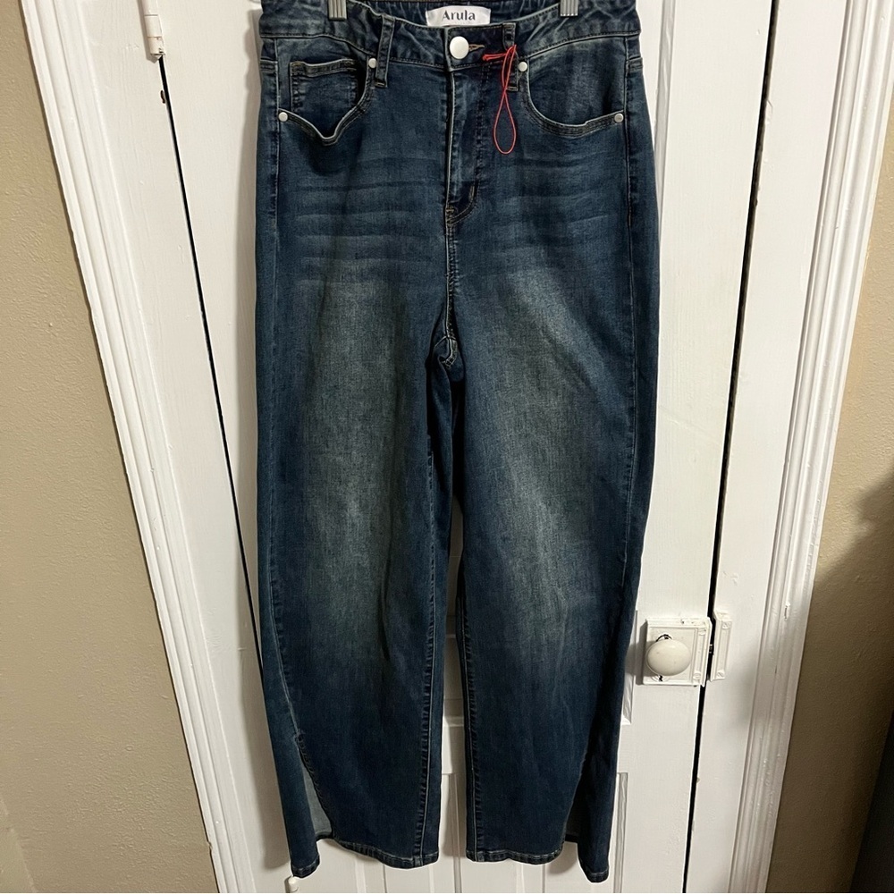 Arula Slit Leg Jeans Straight Leg Medium Wash Split Size 10 Z
